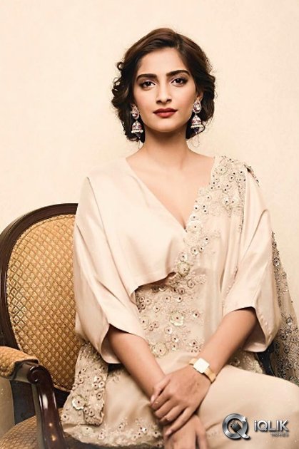 Sonam-Kapoor